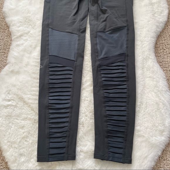 Alo high waist Moto Anthracite leggings - Picture 7 of 13